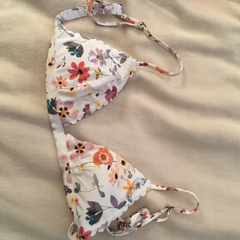 Cute floral bikini